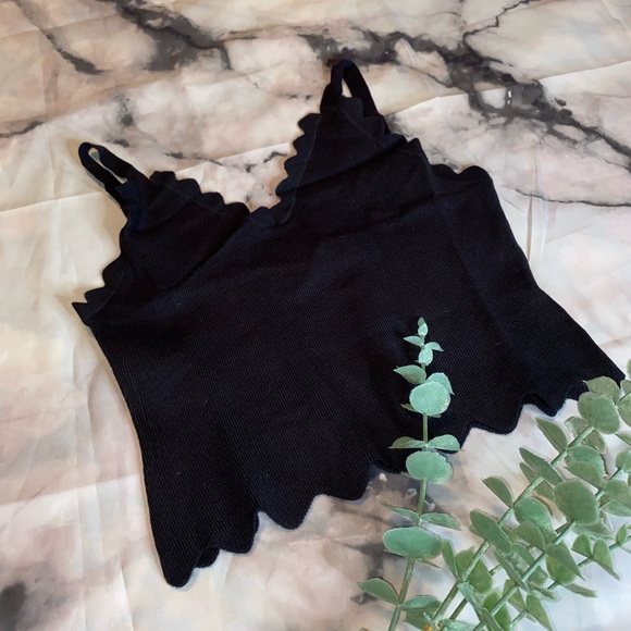 🌺 NEW Unity Plus Scallop Trim Cami Knit Top - Picture 4 of 14